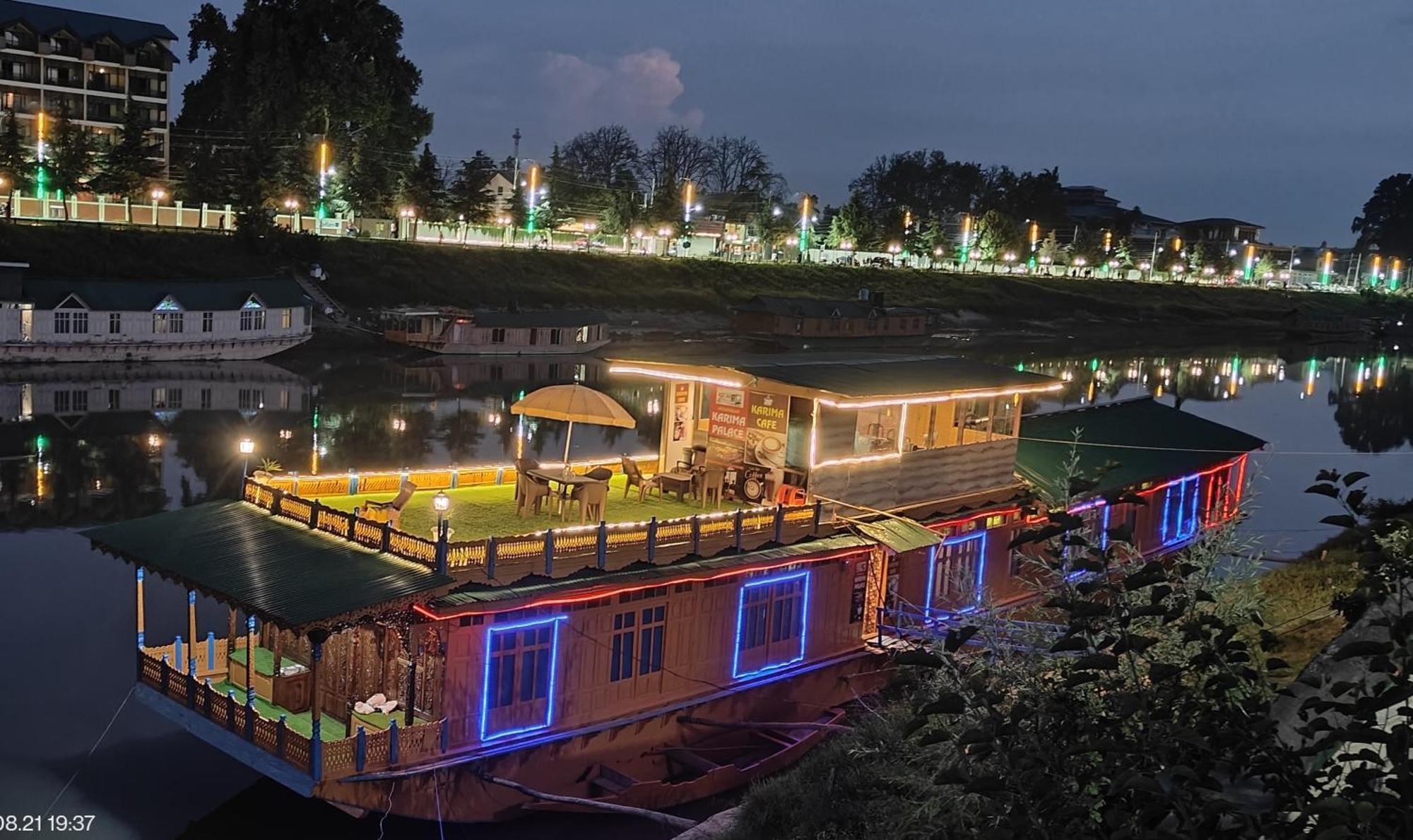 Houseboat Karima Palace Сринагар Экстерьер фото